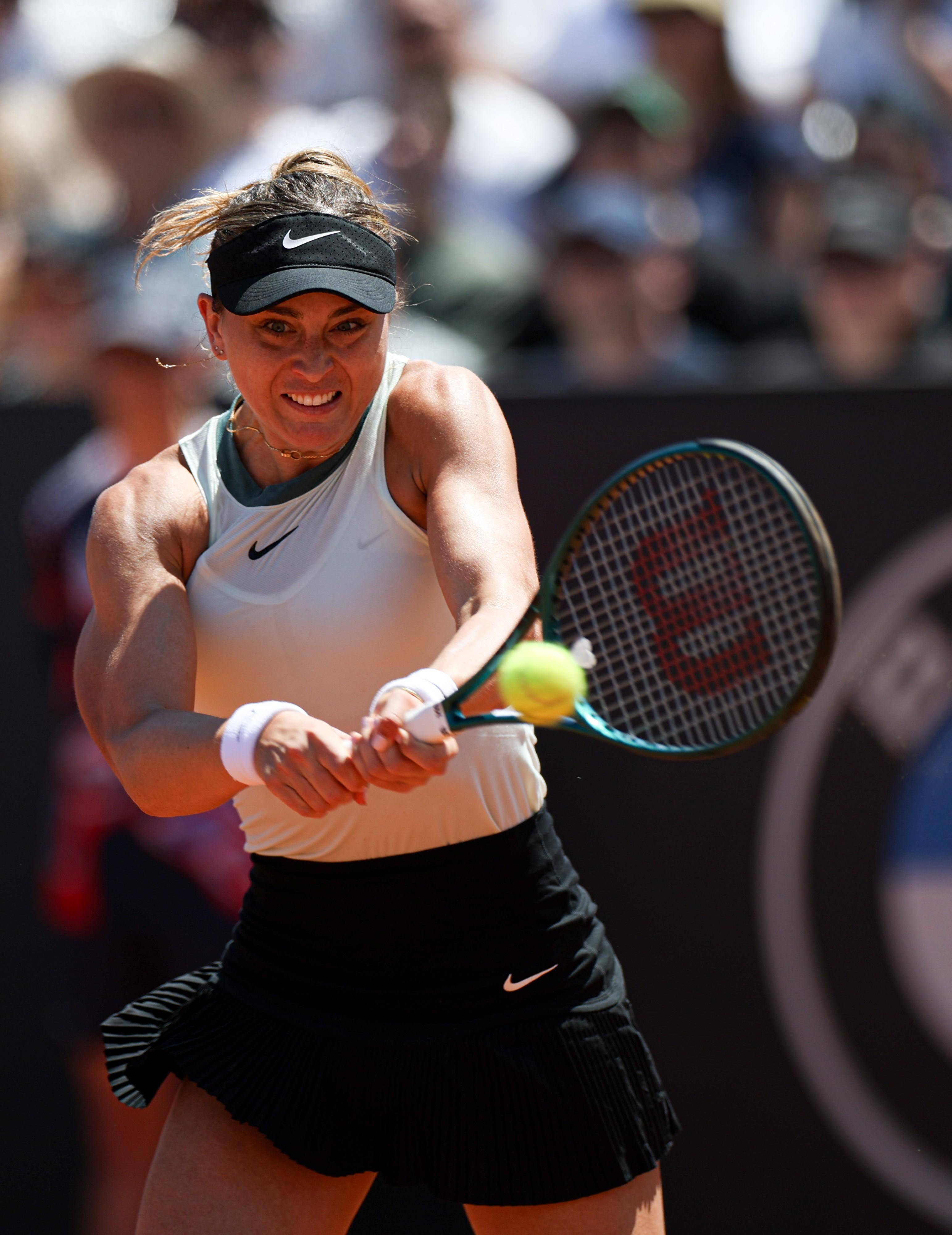 开云中国官网APP-巴塞罗那前途光明！，莎拉波娃新星重返赛场表现突出赢得满堂喝彩(巴塞罗那最新引援)