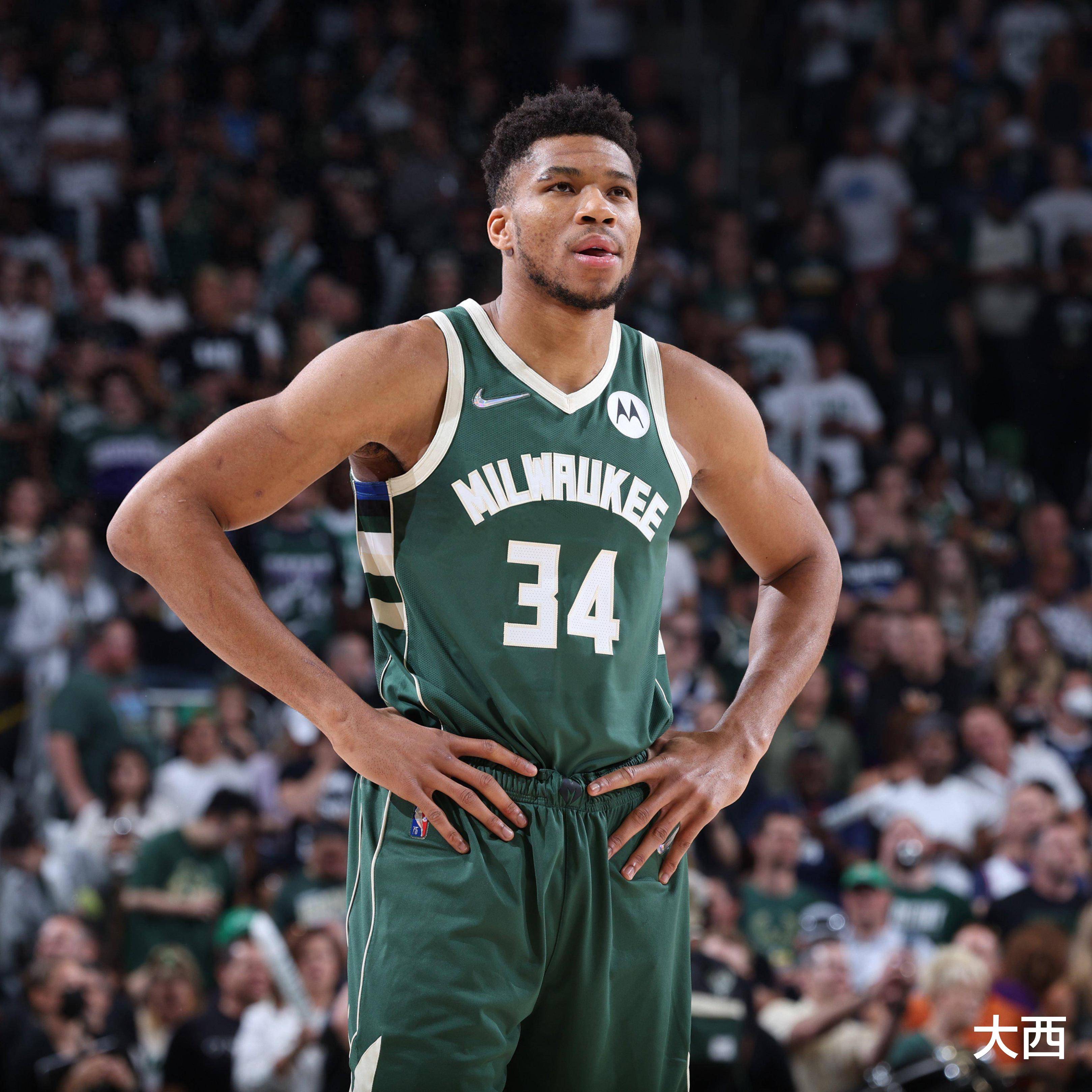 Kaiyun开云中国官方网站-字母哥连续十二场比赛得分超过领先优势明显，IG不断突破！热度持续攀升(字母哥3和字母哥4哪个好)